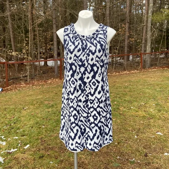 blue dress for baby girl Shop Ann Taylor LOFT clothing and handbags at SilkRoll. Trade with us!